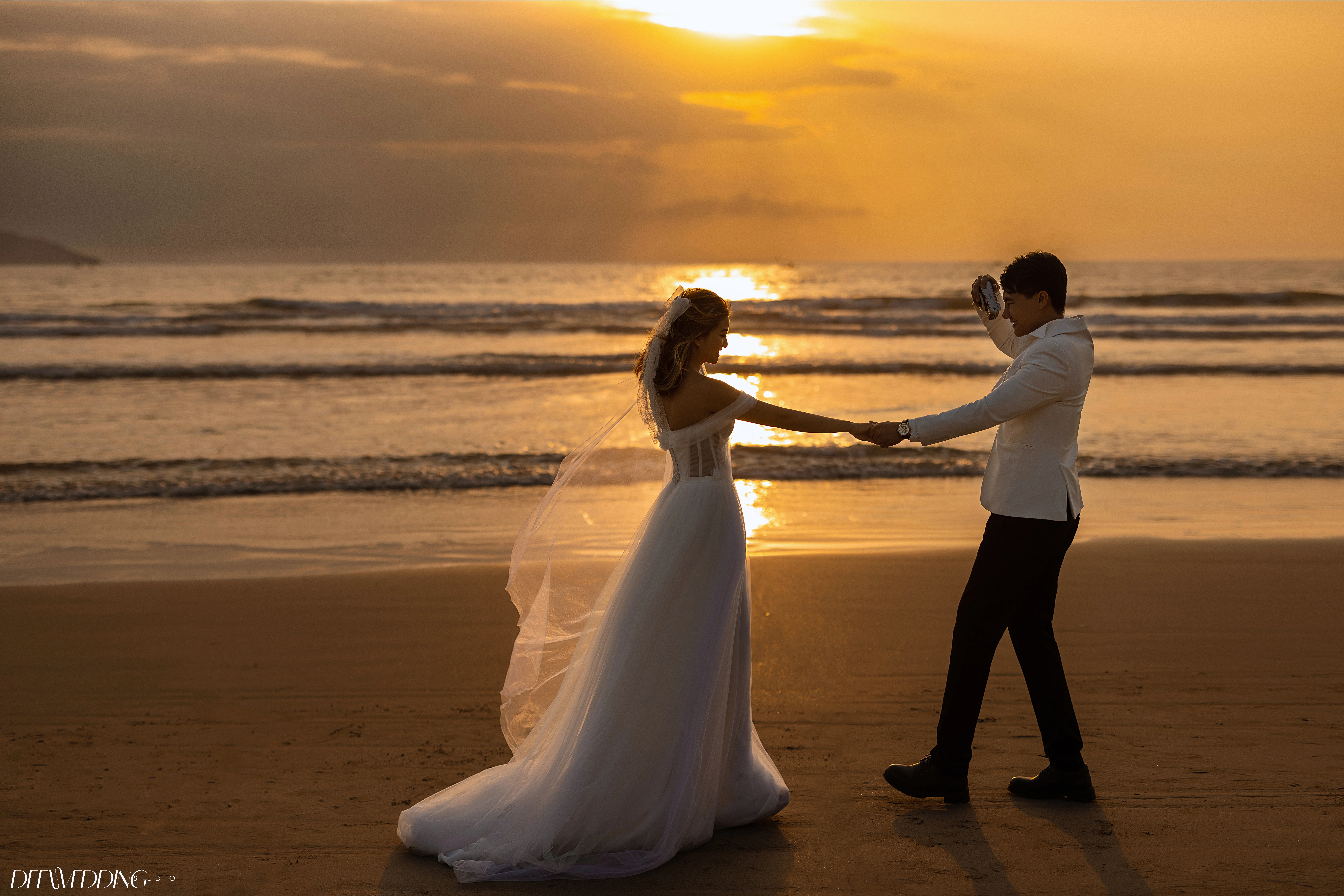 anh-cuoi-chup-tai-bien